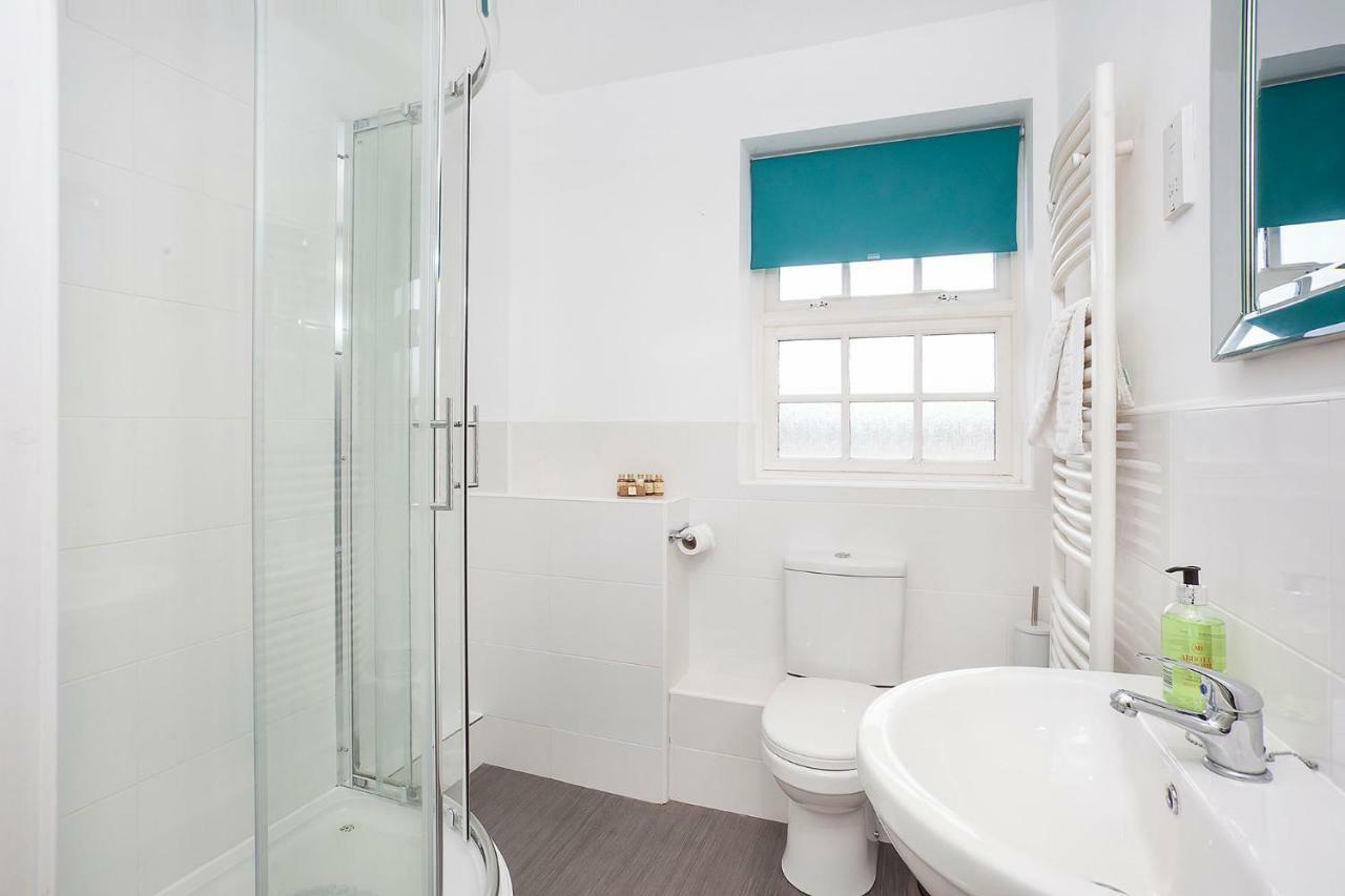 Thomas, Off Leeman Road, Sleeps 9 Villa York Luaran gambar